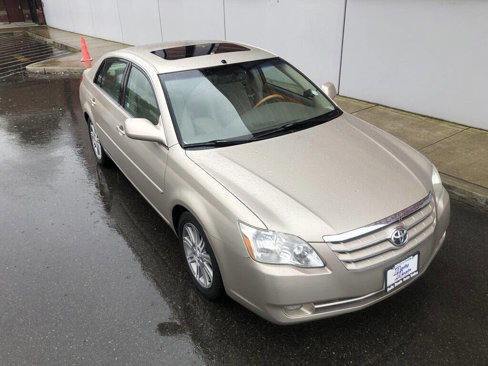Used 2006 Toyota Avalon Limited image 10