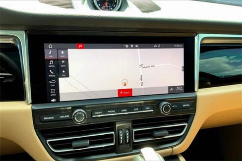 Certified 2021 Porsche Macan S image 34