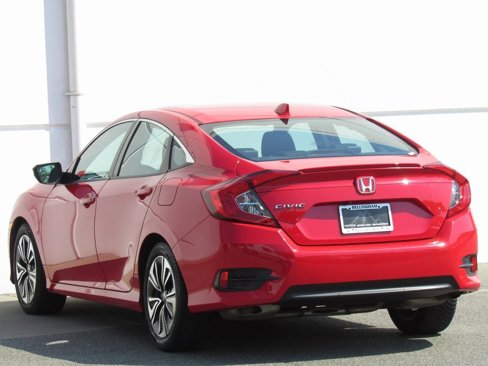 Used 2017 Honda Civic EX-T image 5