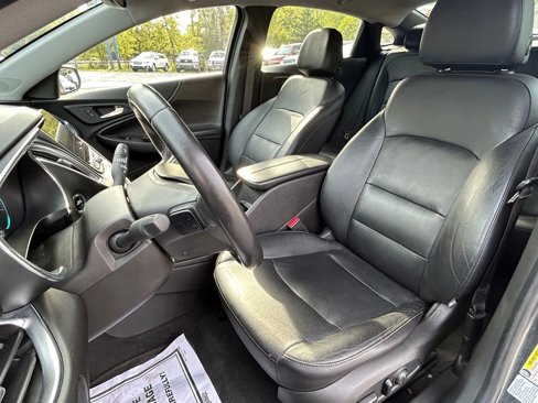 Used 2016 Chevrolet Malibu LT w/ Leather Package image 10