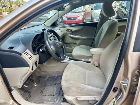Used 2013 Toyota Corolla LE Special Edition image 10