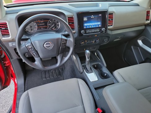Used 2022 Nissan Frontier SV w/ Technology Package image 18
