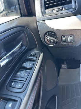 Used 2019 Dodge Grand Caravan GT image 17