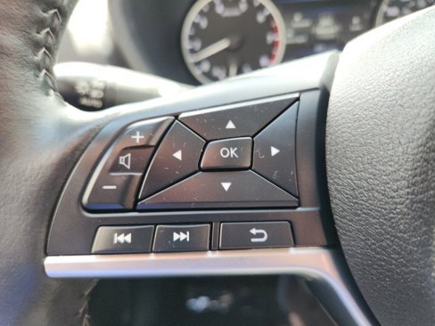 Used 2025 Nissan Sentra SV w/ All-Weather Package image 30