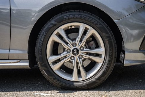 Used 2018 Hyundai Sonata Sport image 18