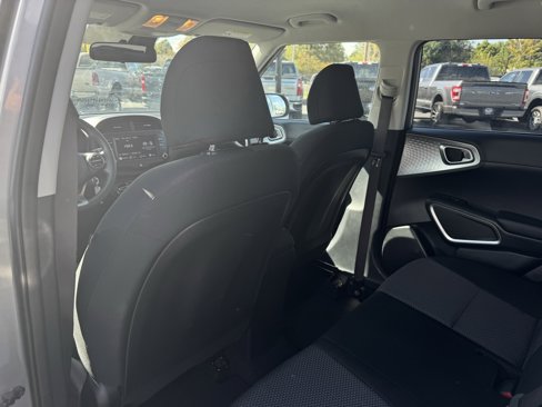 Used 2023 Kia Soul LX w/ Option Group 015 image 13