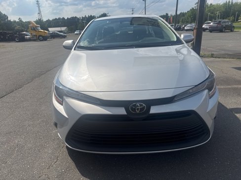 Used 2023 Toyota Corolla LE image 5