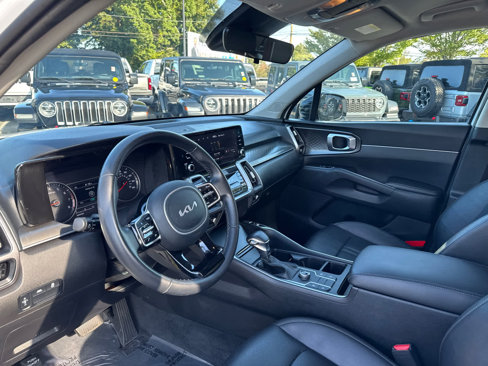 Used 2022 Kia Sorento S image 12