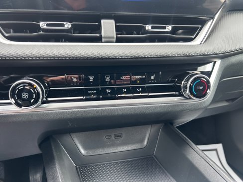 New 2026 Chevrolet Equinox LT w/ Midnight Edition image 11