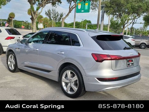 Used 2019 Audi e-tron Premium Plus image 12
