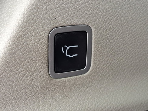 Used 2017 Chrysler Pacifica Touring-L Plus image 34