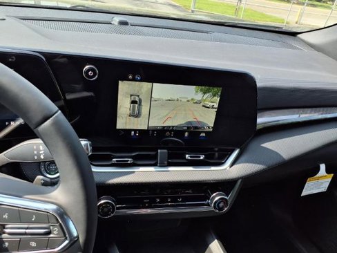 New 2026 Chevrolet Equinox LT w/ Safety and Technology Package image 10