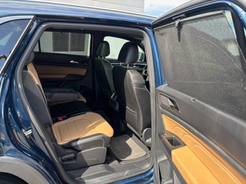 Used 2021 Volkswagen Atlas Cross Sport SEL Premium image 24