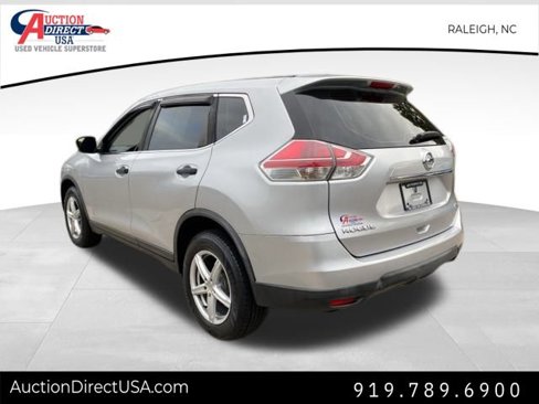 Used 2016 Nissan Rogue S image 9