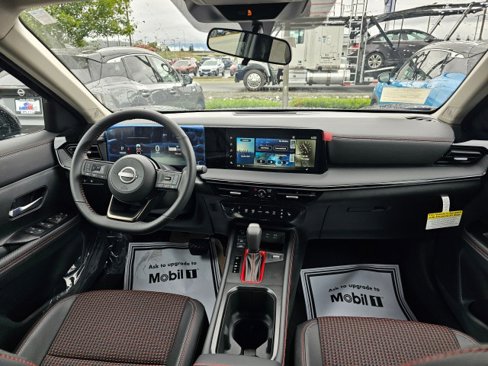 New 2025 Nissan Kicks SR w/ SR Premium Package image 18