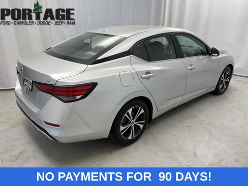 Used 2023 Nissan Sentra SV image 2