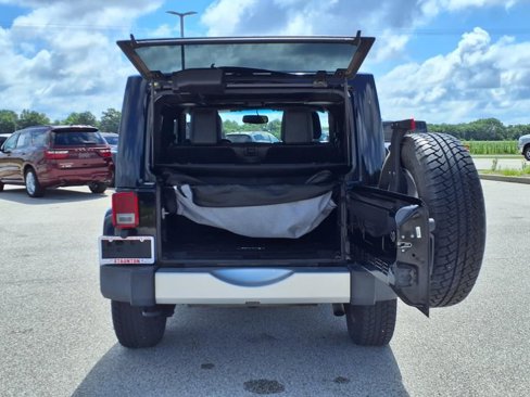 Used 2015 Jeep Wrangler Sahara w/ Dual Top Group image 25