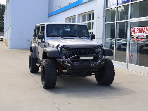 Used 2016 Jeep Wrangler Unlimited Rubicon image 2
