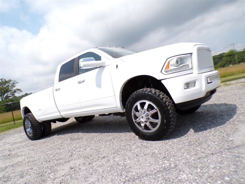 Used 2014 RAM 3500 Laramie image 38