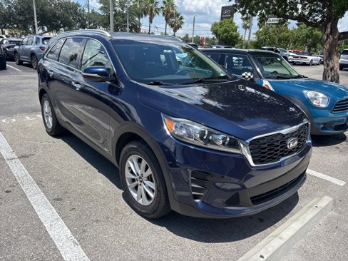 Used 2019 Kia Sorento LX w/ LX Convenience Package image 2