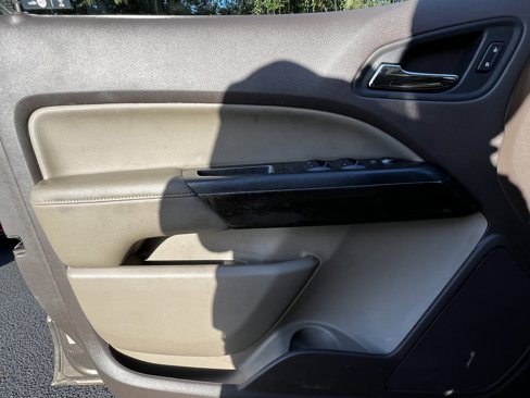 Used 2016 GMC Canyon SLT w/ Driver Alert Package image 15