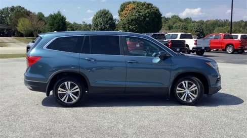 Used 2017 Honda Pilot EX image 9