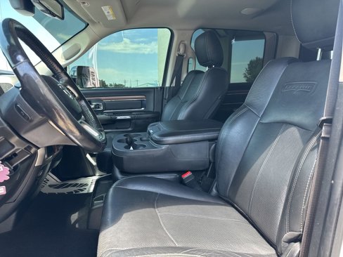 Used 2018 RAM 2500 Laramie w/ Snow Chief Group image 10