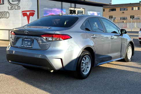 Used 2022 Toyota Corolla LE image 5