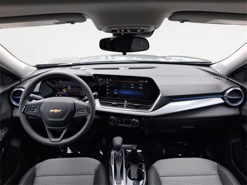 New 2026 Chevrolet Trax LT w/ Sunroof Package image 10