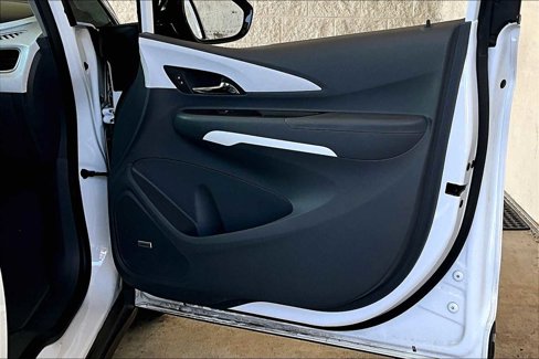Used 2019 Chevrolet Bolt Premier w/ Infotainment Package image 21