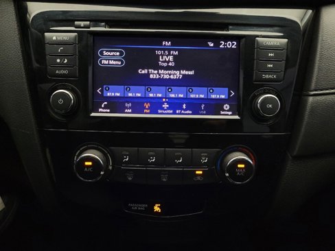 Used 2019 Nissan Rogue S image 25