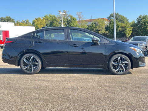 New 2025 Nissan Versa SR w/ Trunk Package image 9
