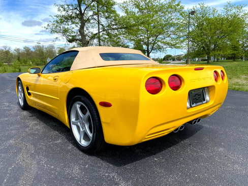 Used 2003 Chevrolet Corvette Convertible w/ Preferred Equipment Group1 image 14