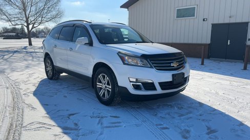 Used 2016 Chevrolet Traverse LT image 2