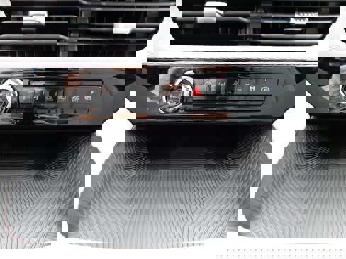 New 2025 Ford Explorer Active image 41