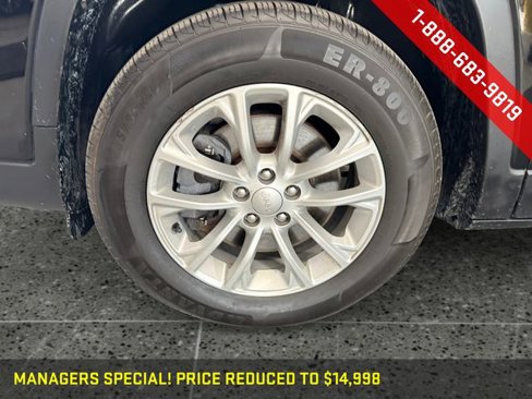 Used 2019 Jeep Cherokee Latitude w/ Popular Appearance Group image 6