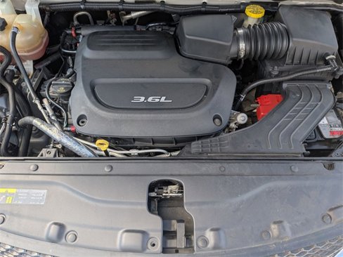 Used 2017 Chrysler Pacifica Touring-L image 35