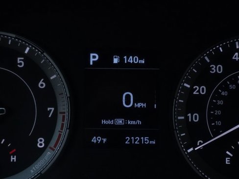 Used 2022 Hyundai Venue Limited image 29