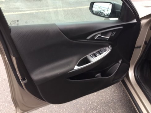 Used 2024 Chevrolet Malibu LS image 10
