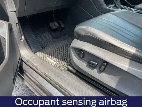 Used 2022 Volkswagen Tiguan SE image 21