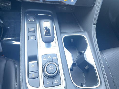 New 2025 INFINITI QX60 Luxe image 32