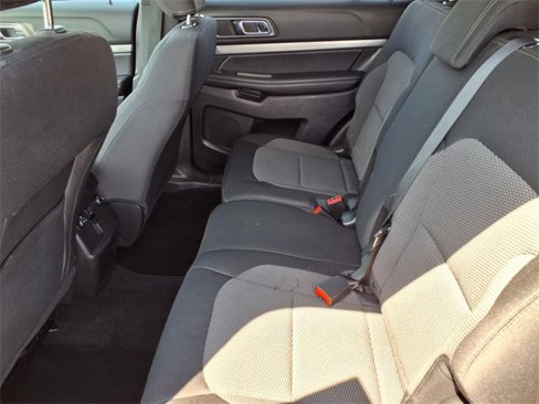 Used 2018 Ford Explorer XLT w/ Equipment Group 201A image 22