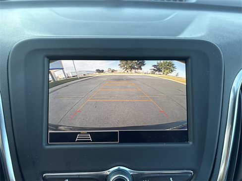 Used 2022 Chevrolet Equinox LT image 25