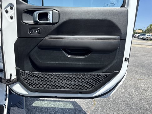 Used 2021 Jeep Wrangler Unlimited Sahara image 27