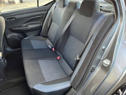 Used 2023 Nissan Versa SV image 37