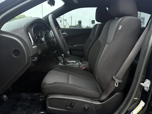Used 2021 Dodge Charger SXT w/ Blacktop Package image 13