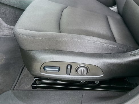 Used 2023 Chevrolet Malibu LT image 19