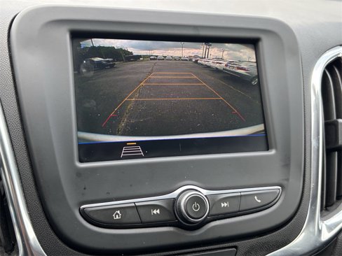 Used 2021 Chevrolet Equinox LT image 24