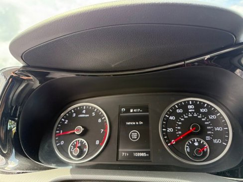 Used 2021 Kia K5 LXS image 13