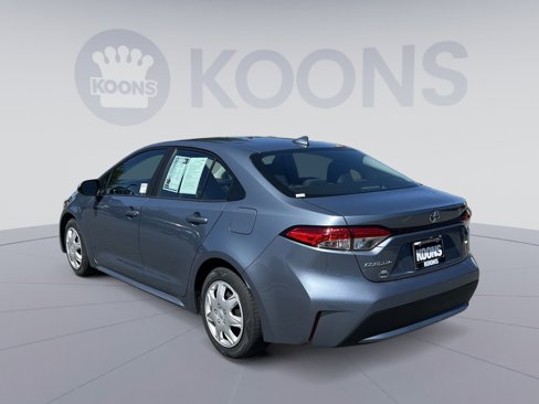 Used 2020 Toyota Corolla LE image 4
